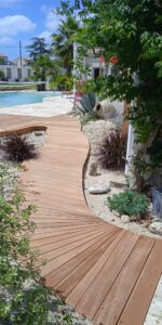 Menuiserie terrasses Oléron, allée en bois